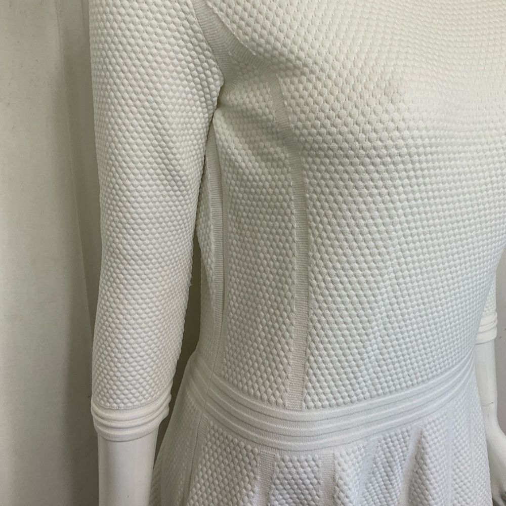 Hugo Boss Off White 3/4 Sleeve Waffle Textured Knit Knee Length Dress M - Picture 10 of 14